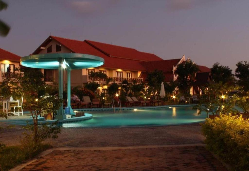 Daosavanh Resort & Spa Hotel Savannakhet Exteriér fotografie